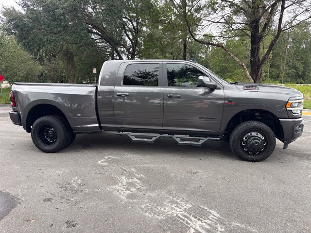 Used 2022 RAM 3500 Big Horn w/ Level C Equiment Group AWD/4WD image 2