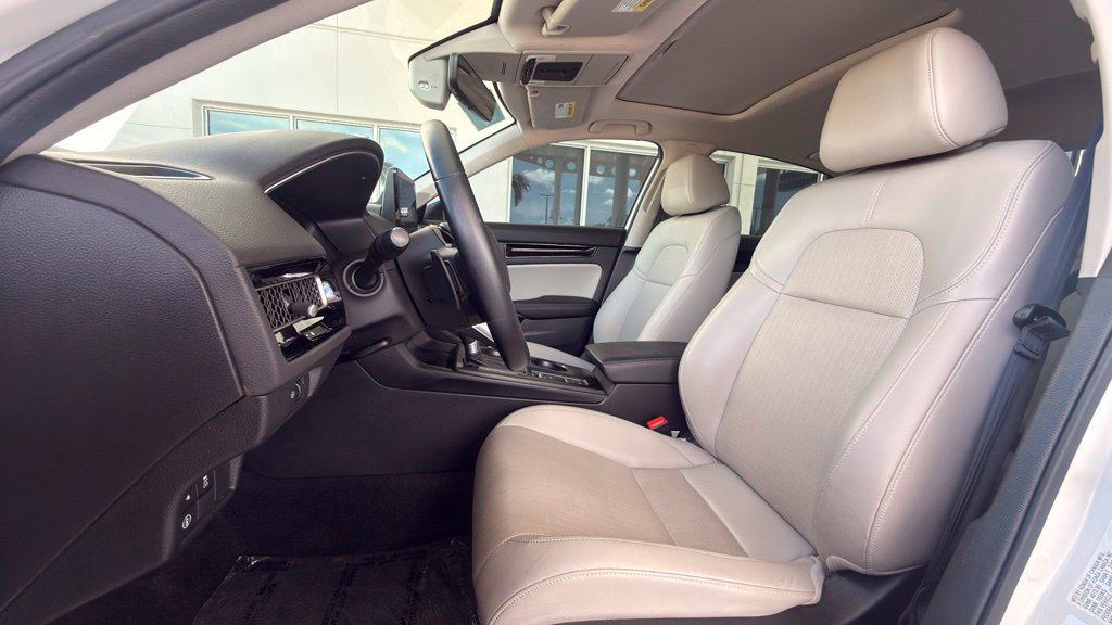 Used 2024 Honda Civic Touring image 4