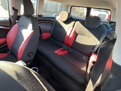 Used 2010 MINI Cooper Clubman S image 8