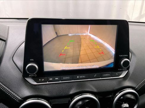 Used 2020 Nissan Sentra SV w/ Trunk Package image 19