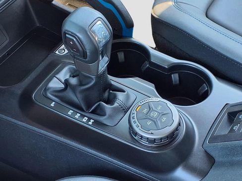 Used 2022 Ford Bronco Black Diamond image 14