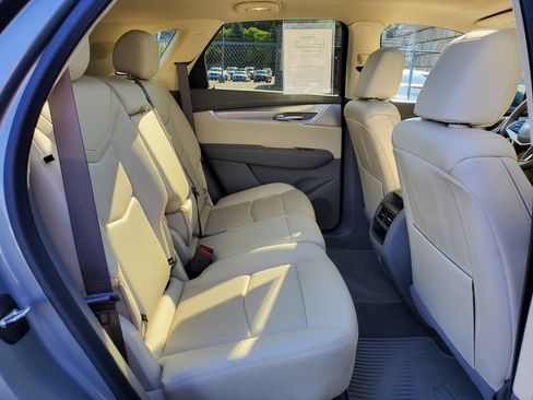 Certified 2024 Cadillac XT5 Premium Luxury AWD/4WD image 40