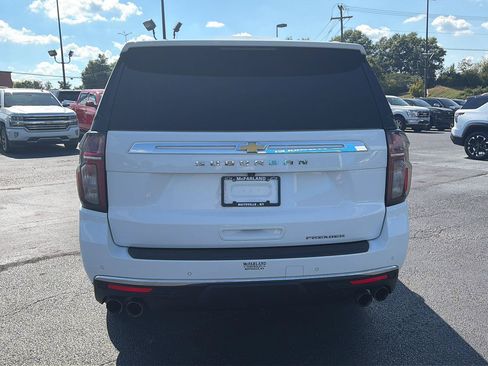 Used 2022 Chevrolet Suburban Premier AWD/4WD image 4