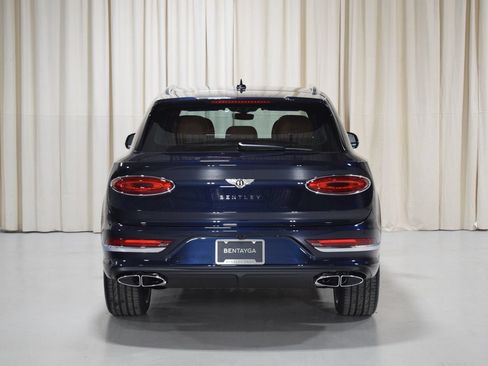 New 2026 Bentley Bentayga AWD/4WD image 13