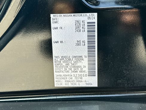 Used 2025 Nissan Altima 2.5 SV FWD image 30