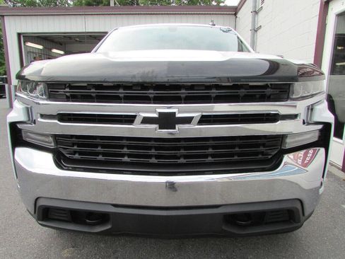 Used 2021 Chevrolet Silverado 1500 LT image 2
