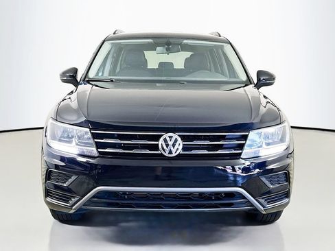 Used 2018 Volkswagen Tiguan SE FWD image 2