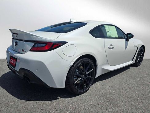 New 2026 Toyota GR86 Premium RWD image 3
