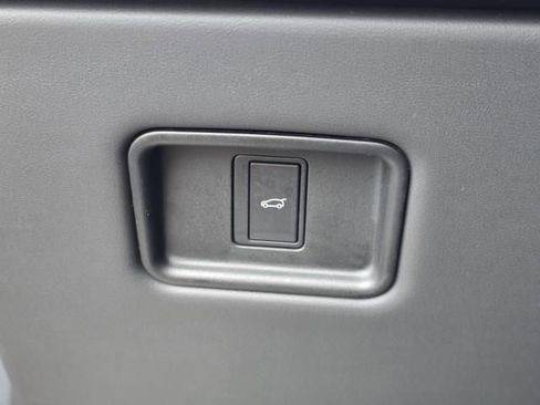 Used 2024 Land Rover Range Rover Sport Dynamic SE image 25