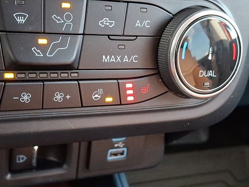 Certified 2024 Ford Maverick Lariat image 31