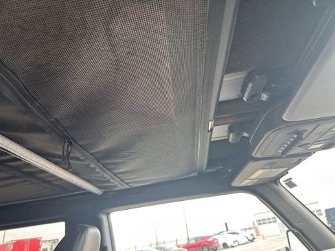 Used 2022 Ford Bronco Badlands image 19