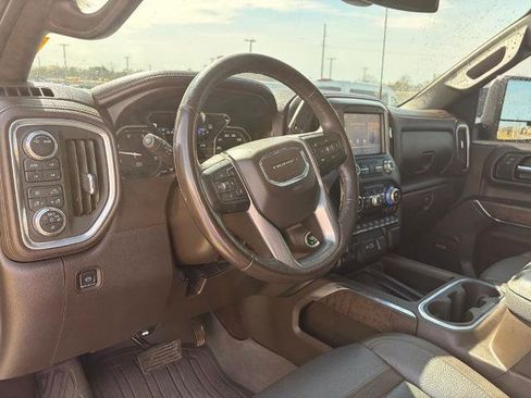 Used 2022 GMC Sierra 2500 Denali AWD/4WD image 12