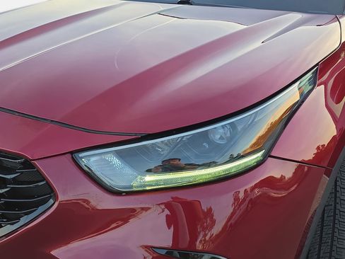 Used 2021 Toyota Highlander XSE image 30