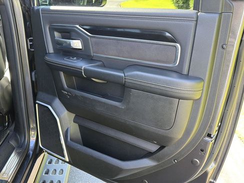 Used 2022 RAM 2500 Laramie w/ Night Edition AWD/4WD image 15