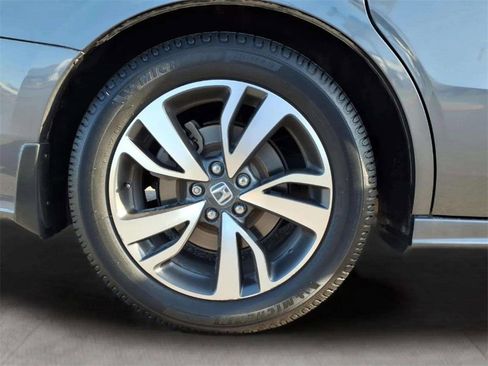 Used 2021 Honda Odyssey Touring image 19