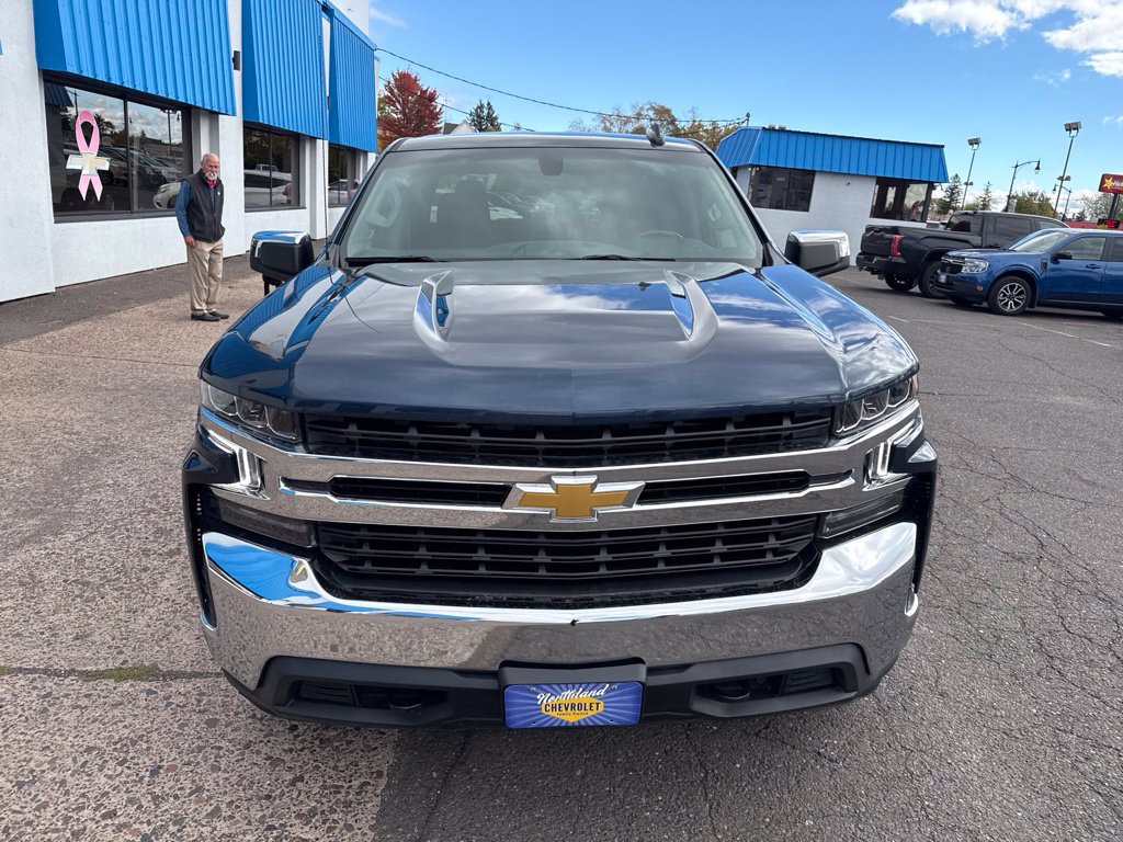 Used 2021 Chevrolet Silverado 1500 LT AWD/4WD image 4