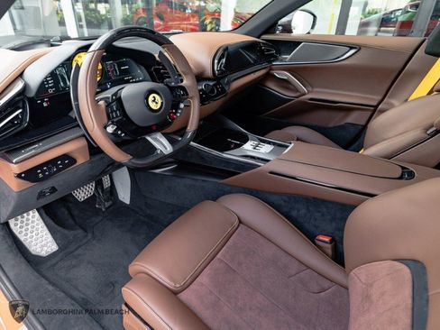 Used 2026 Ferrari Purosangue image 31