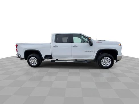 Used 2024 Chevrolet Silverado 2500 LTZ w/ LTZ Convenience Package AWD/4WD image 3