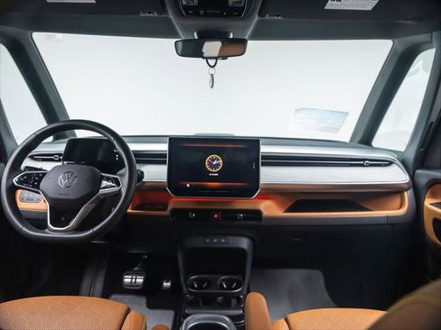 New 2025 Volkswagen ID. Buzz Pro S image 25