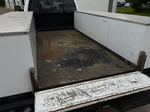Used 2024 RAM 3500 Tradesman w/ Chrome Appearance Group AWD/4WD image 26