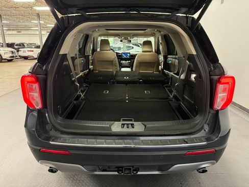 Used 2022 Ford Explorer Limited w/ Hybrid Equipment Group 310A AWD/4WD image 25