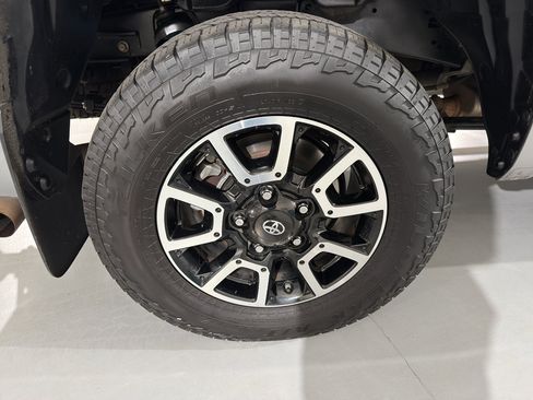 Used 2020 Toyota Tundra SR5 w/ TRD Off-Road Package image 9