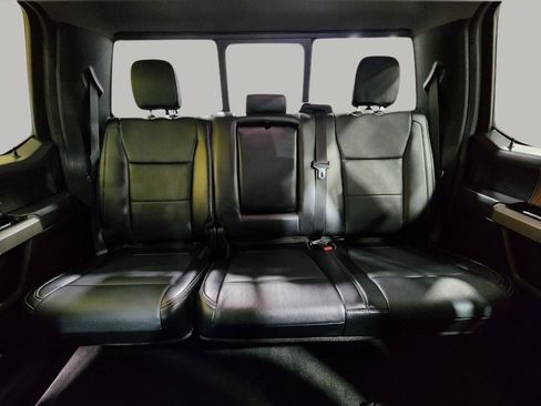 Used 2017 Ford F150 Lariat image 31