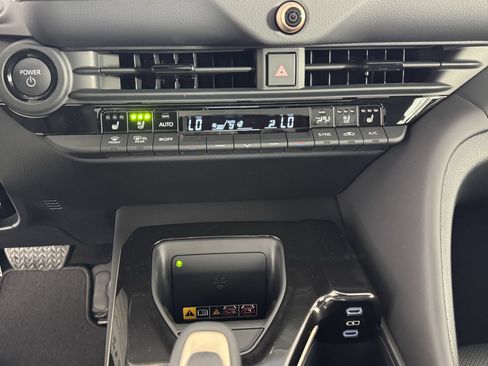 New 2026 Toyota Crown w/ Advanced Technology Package AWD/4WD image 3