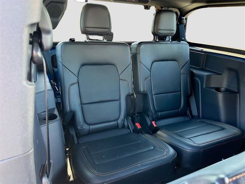 Used 2023 Ford Bronco Badlands image 26