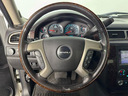 Used 2011 GMC Sierra 1500 Denali image 13