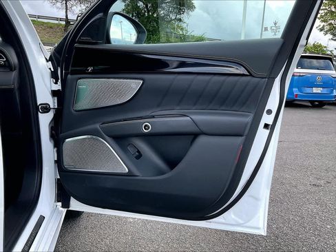 Used 2023 Maserati Grecale Modena AWD/4WD image 28
