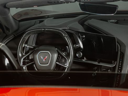 Used 2021 Chevrolet Corvette Stingray Preferred Conv w/ Z51 Performance Package image 38