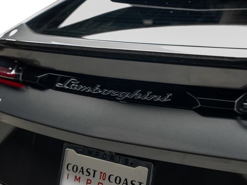 Used 2019 Lamborghini Urus AWD/4WD image 16