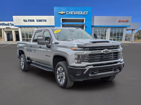 Certified 2024 Chevrolet Silverado 2500 Custom w/ Custom Value Package image 3