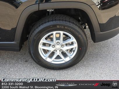 New 2025 Jeep Grand Cherokee Laredo X