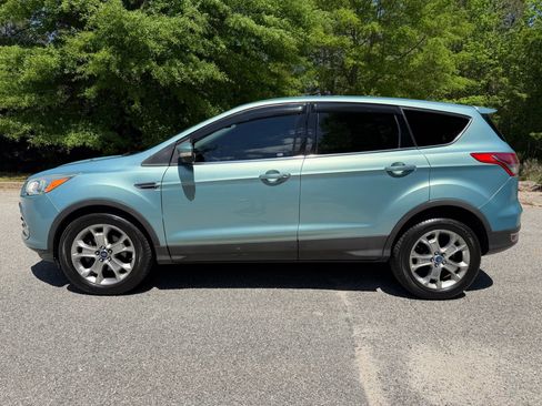 Used 2013 Ford Escape SEL FWD image 2