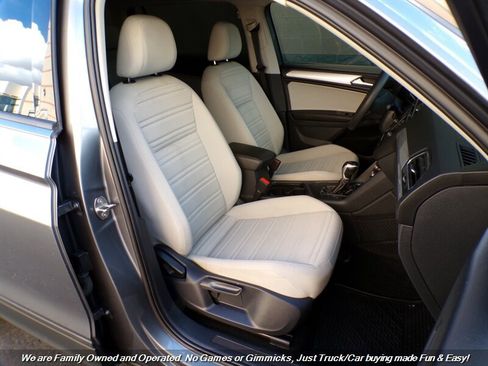 Used 2022 Volkswagen Tiguan S image 30