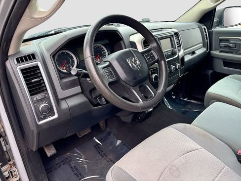 Used 2017 RAM 1500 SLT RWD image 9
