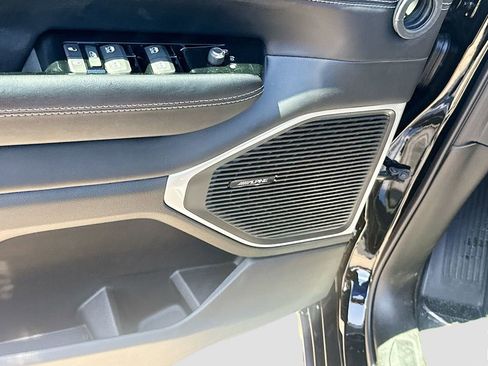 New 2026 Jeep Grand Wagoneer 2WD image 19