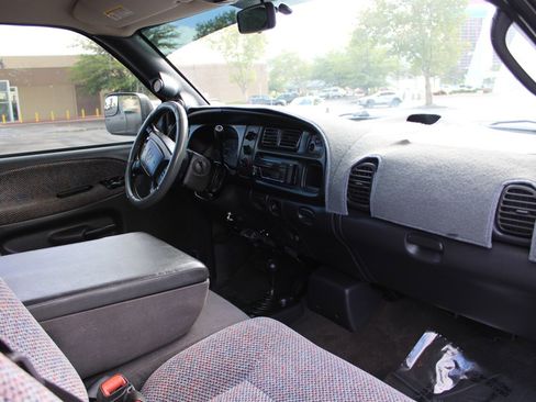 Used 2002 Dodge Ram 2500 Truck 4x4 Quad Cab image 32