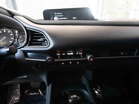 Used 2022 MAZDA CX-30 AWD 2.5 S w/ Select Package image 17