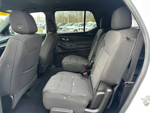 Used 2022 Chevrolet Traverse LT w/ LPO, Floor Liner Package image 15