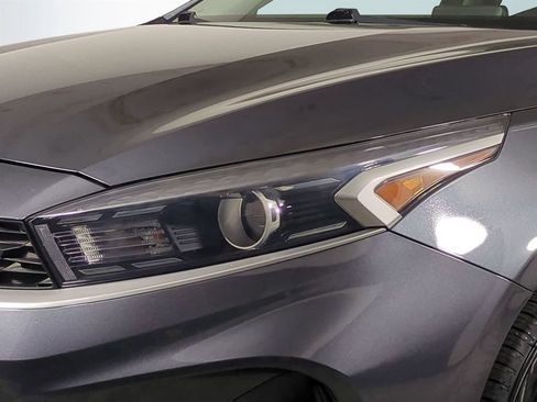 Used 2023 Kia Forte LXS w/ LXS Technology Package FWD image 10