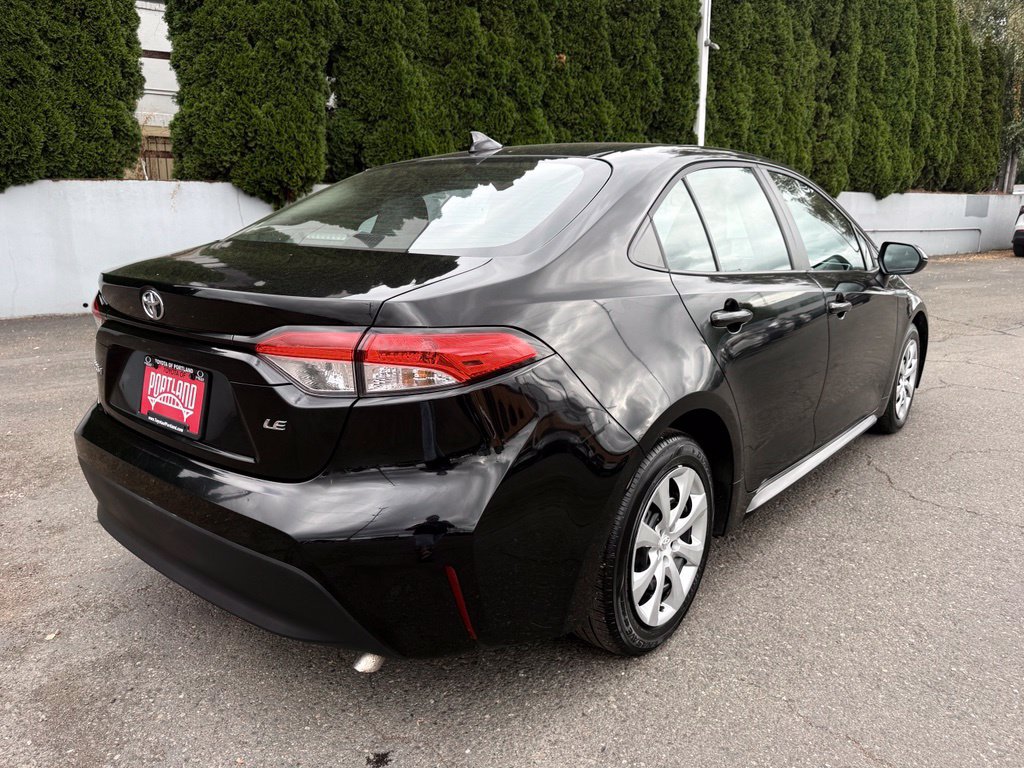 Used 2025 Toyota Corolla LE FWD image 9