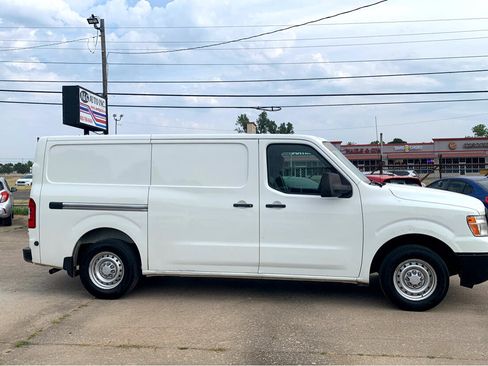 Used 2019 Nissan NV 1500 S image 4