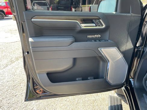 Used 2026 Chevrolet Silverado 1500 High Country w/ Midnight Edition AWD/4WD image 13