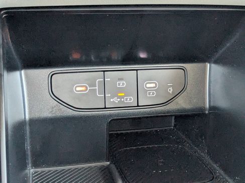 Certified 2025 Kia Sorento S w/ Panoramic Sunroof Package image 26