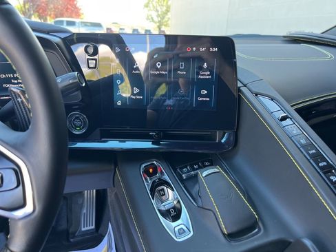 Used 2025 Chevrolet Corvette Z06 w/ Stealth Interior Trim Package RWD image 17