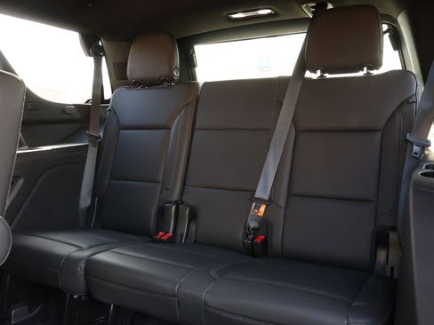 Used 2021 Chevrolet Tahoe Z71 image 25