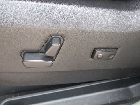 Used 2015 Dodge Grand Caravan SXT w/ Security Group FWD image 26
